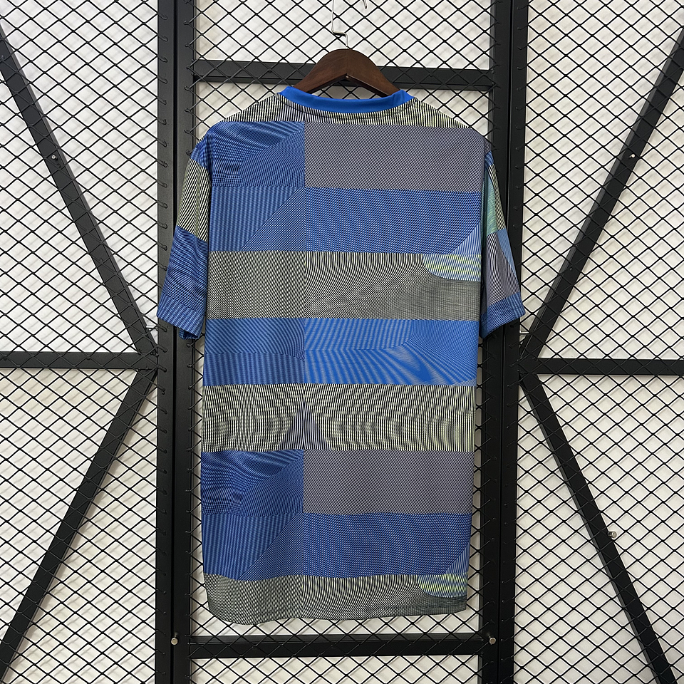 Real Madrid Equipamento Treino 2025/26 2