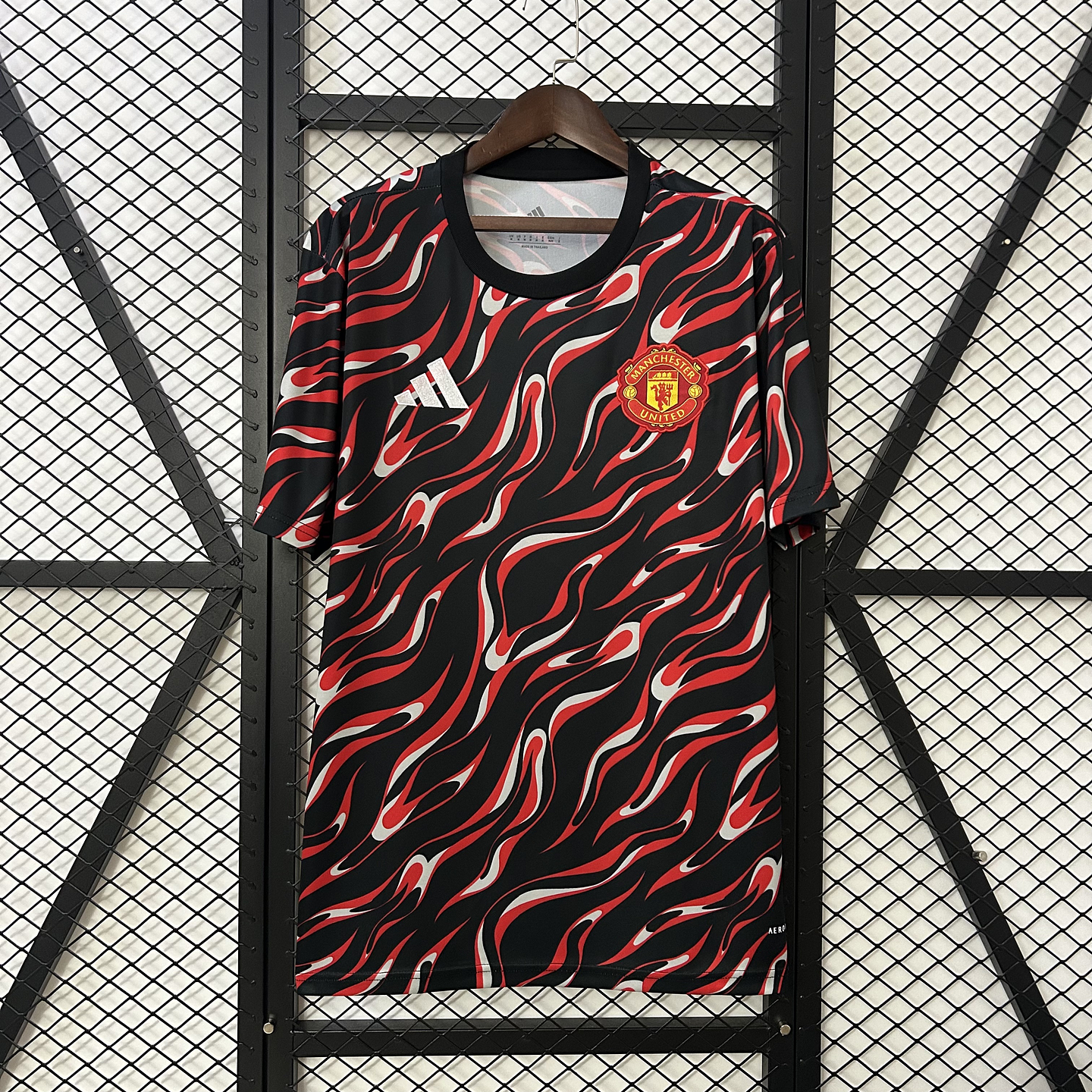 Manchester United Equipamento Pré-Jogo 2025/26 1