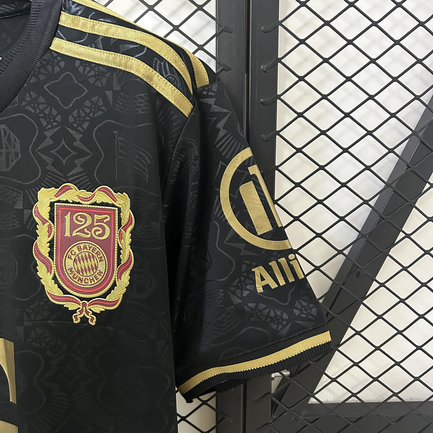 Bayern Munich Edição Especial 125º Aniversário 2025/26 8