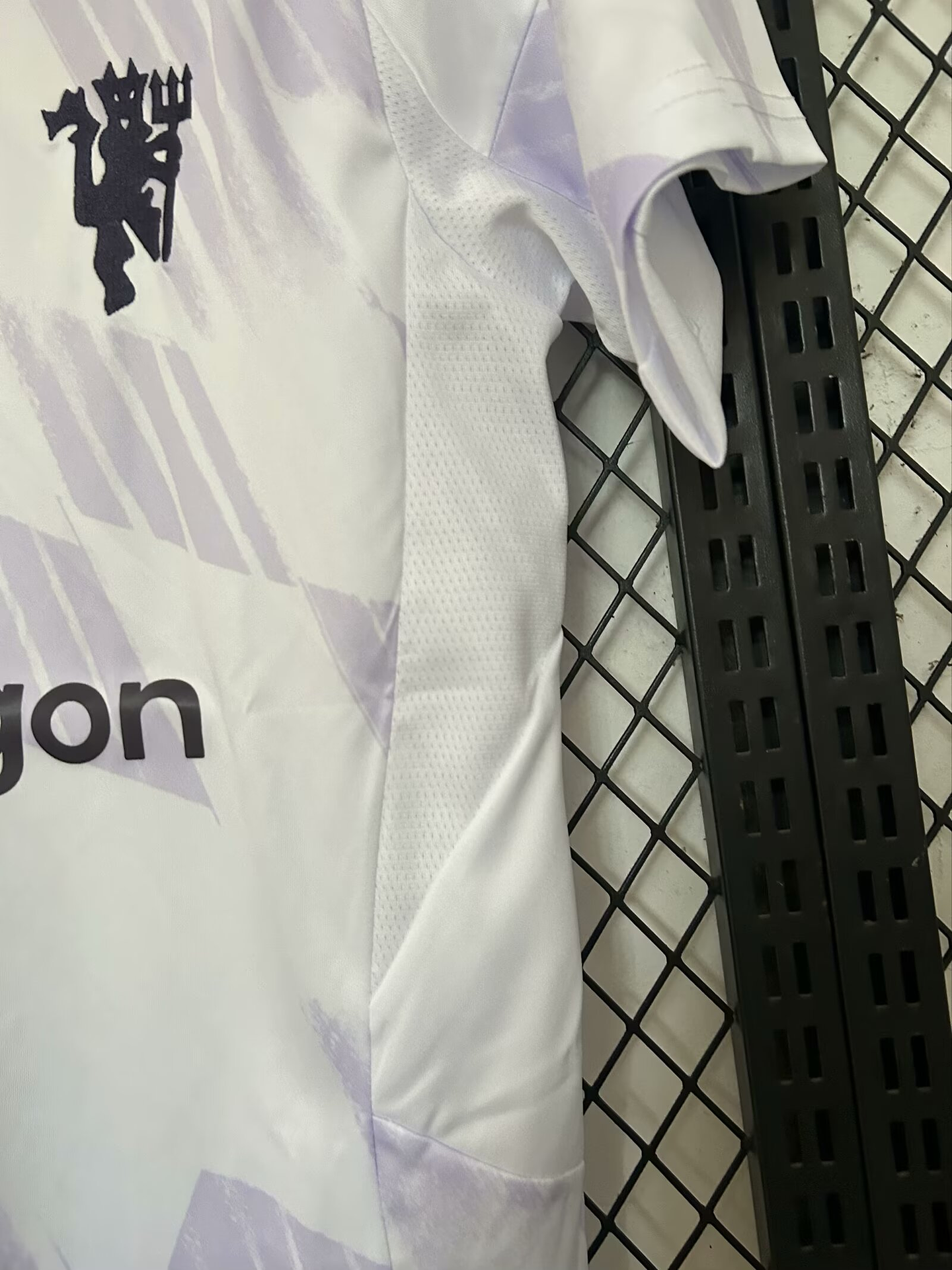 Manchester United Equipamento Alternativo 2025/26 5