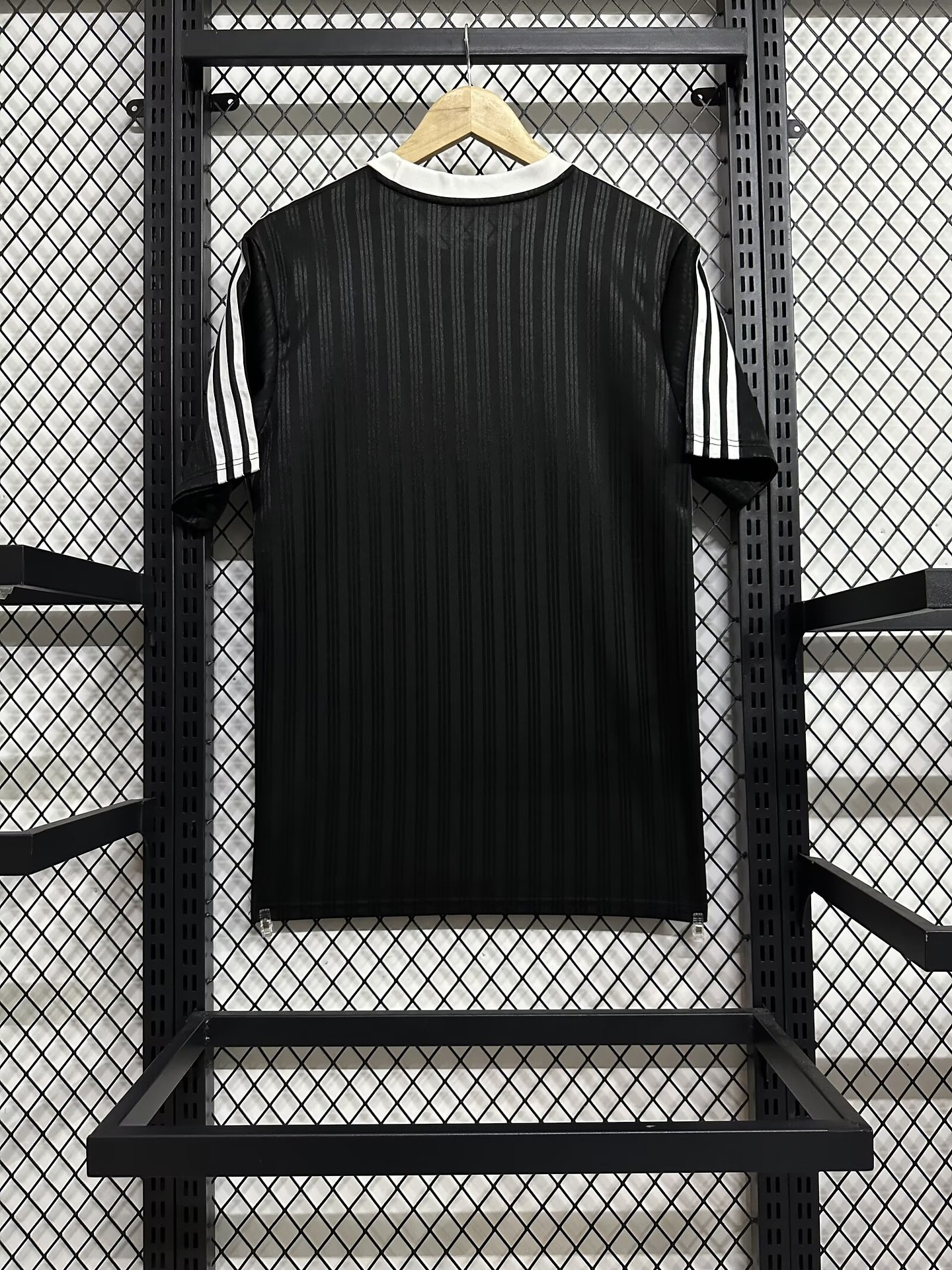 Adidas T-Shirt 2