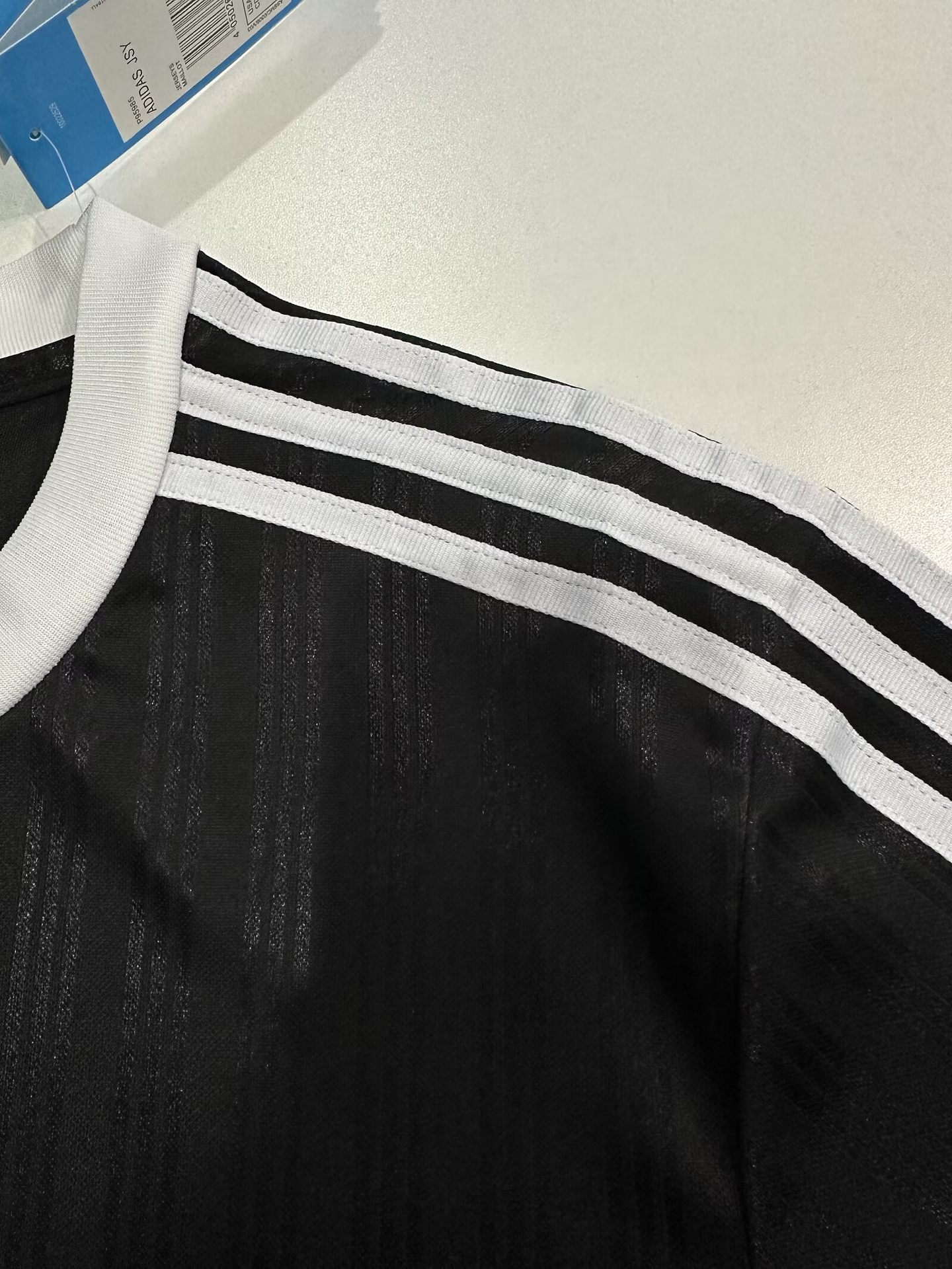 Adidas T-Shirt 5