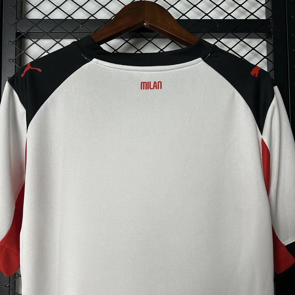 Milan Equipamento Alternativo 2025/26 6