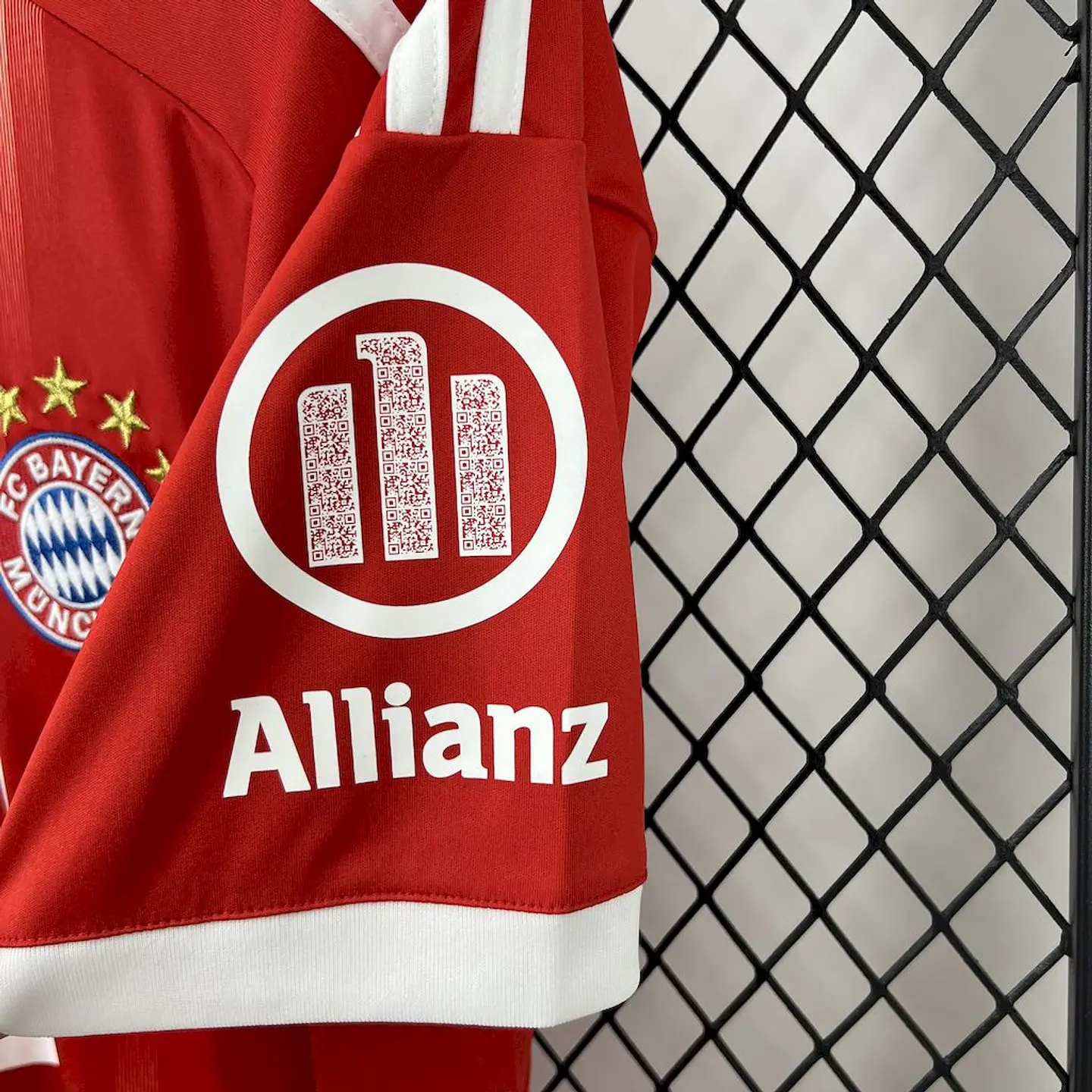 Bayern Munich Equipamento Principal 2025/26 6