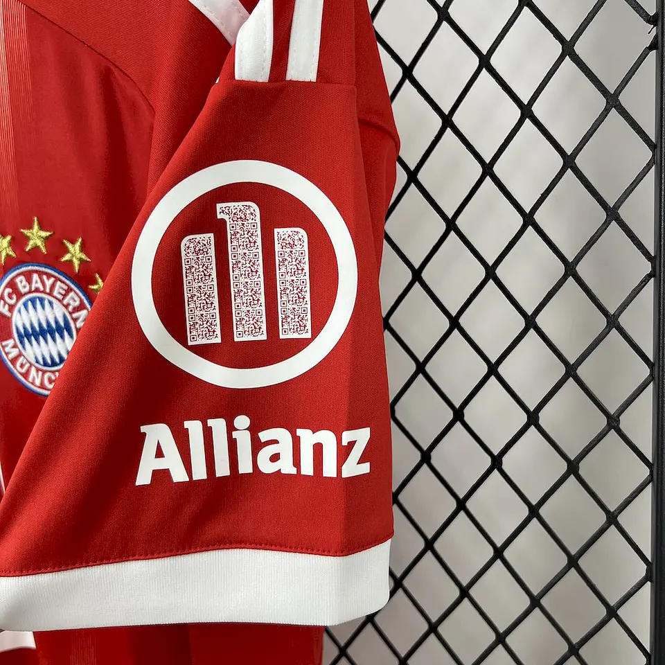 Bayern Munich Equipamento Principal 2025/26 6