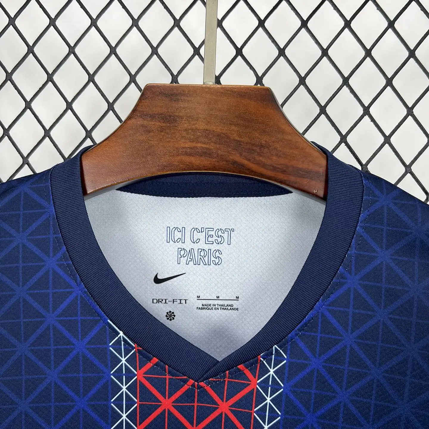 PSG Equipamento Principal 2025/26 5