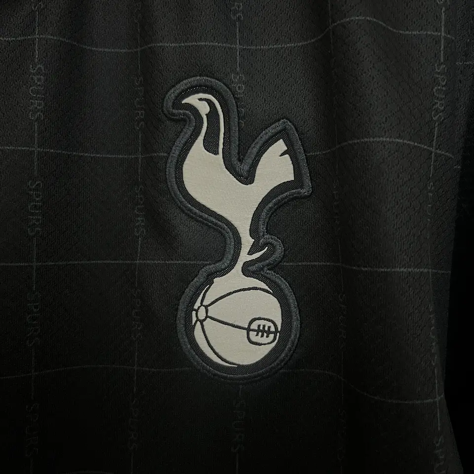 Tottenham Equipamento Alternativo 2025/26 3