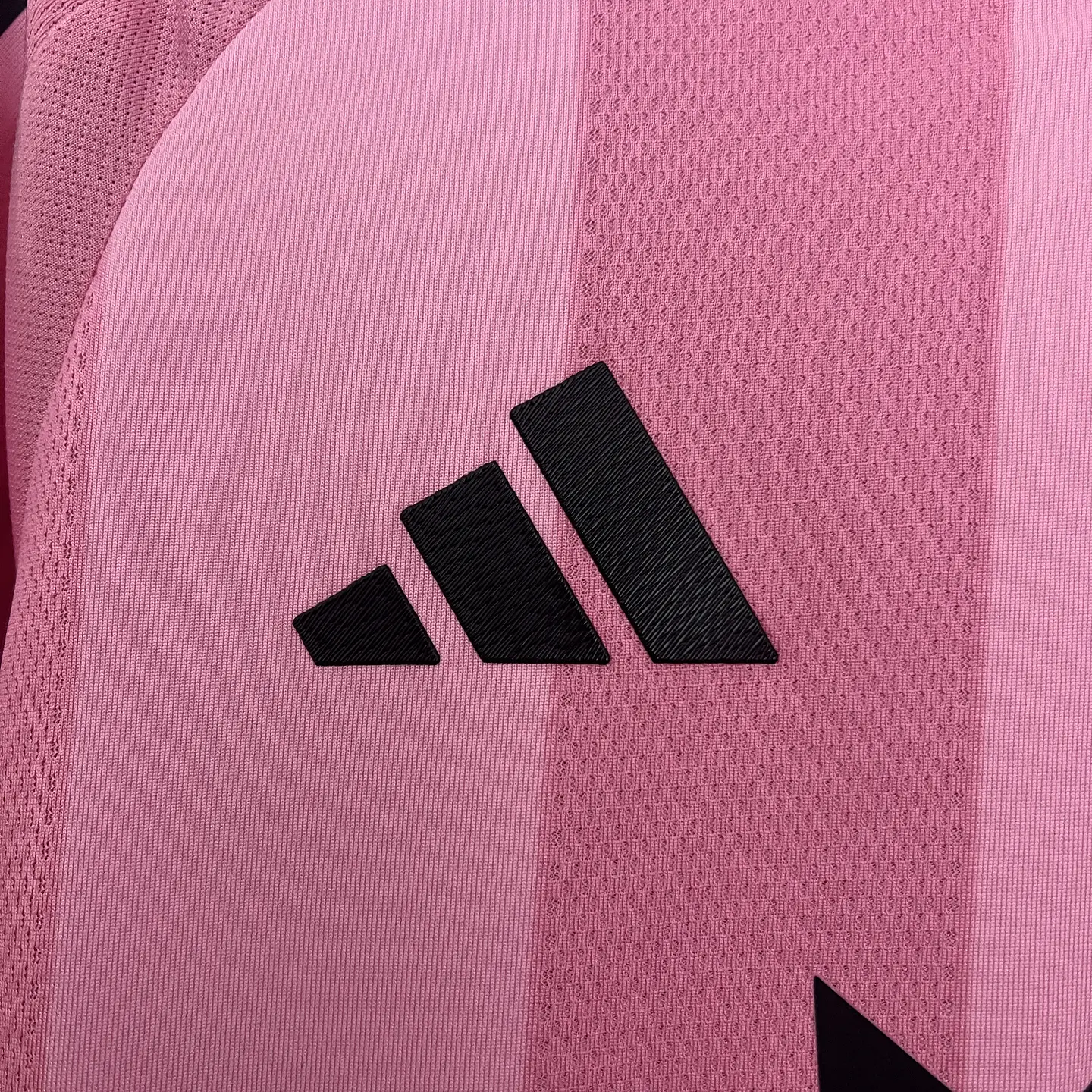 Inter Miami Equipamento Principal 2025/26 4