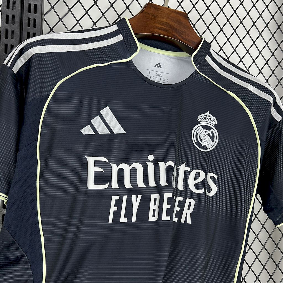 Real Madrid Equipamento Alternativo 2025/26 10