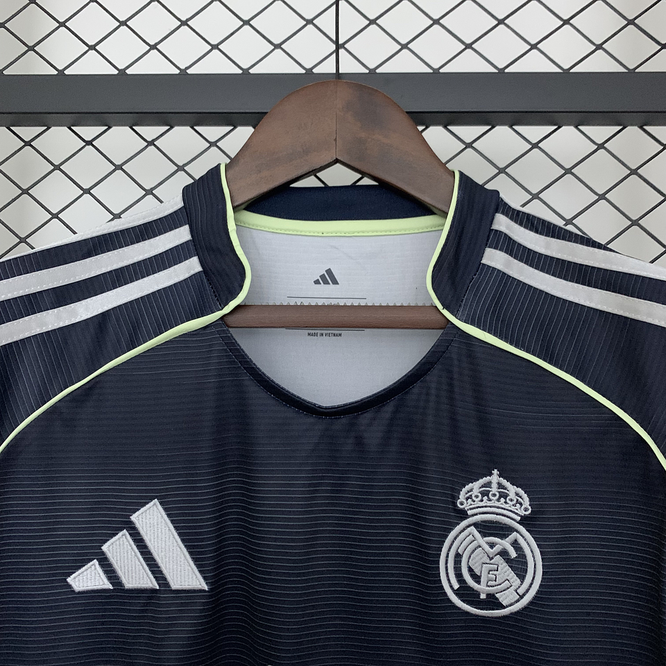 Real Madrid Equipamento Alternativo 2025/26 5