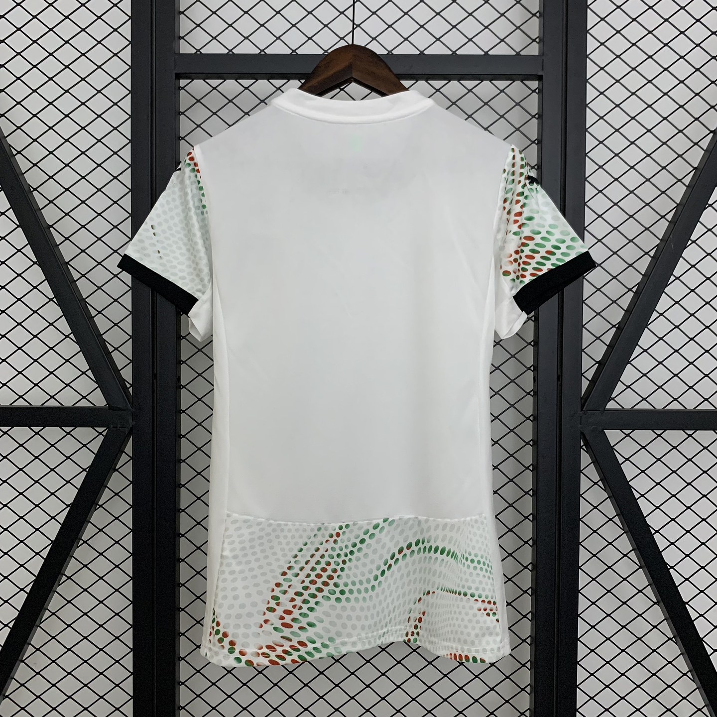 Portugal Equipamento Alternativo Mulher 2025/26 2