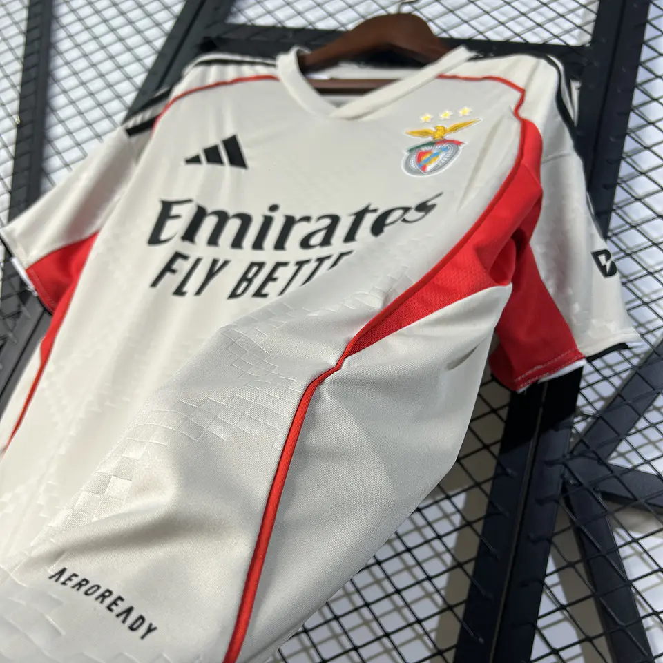Benfica Equipamento Alternativo 2025/26 8