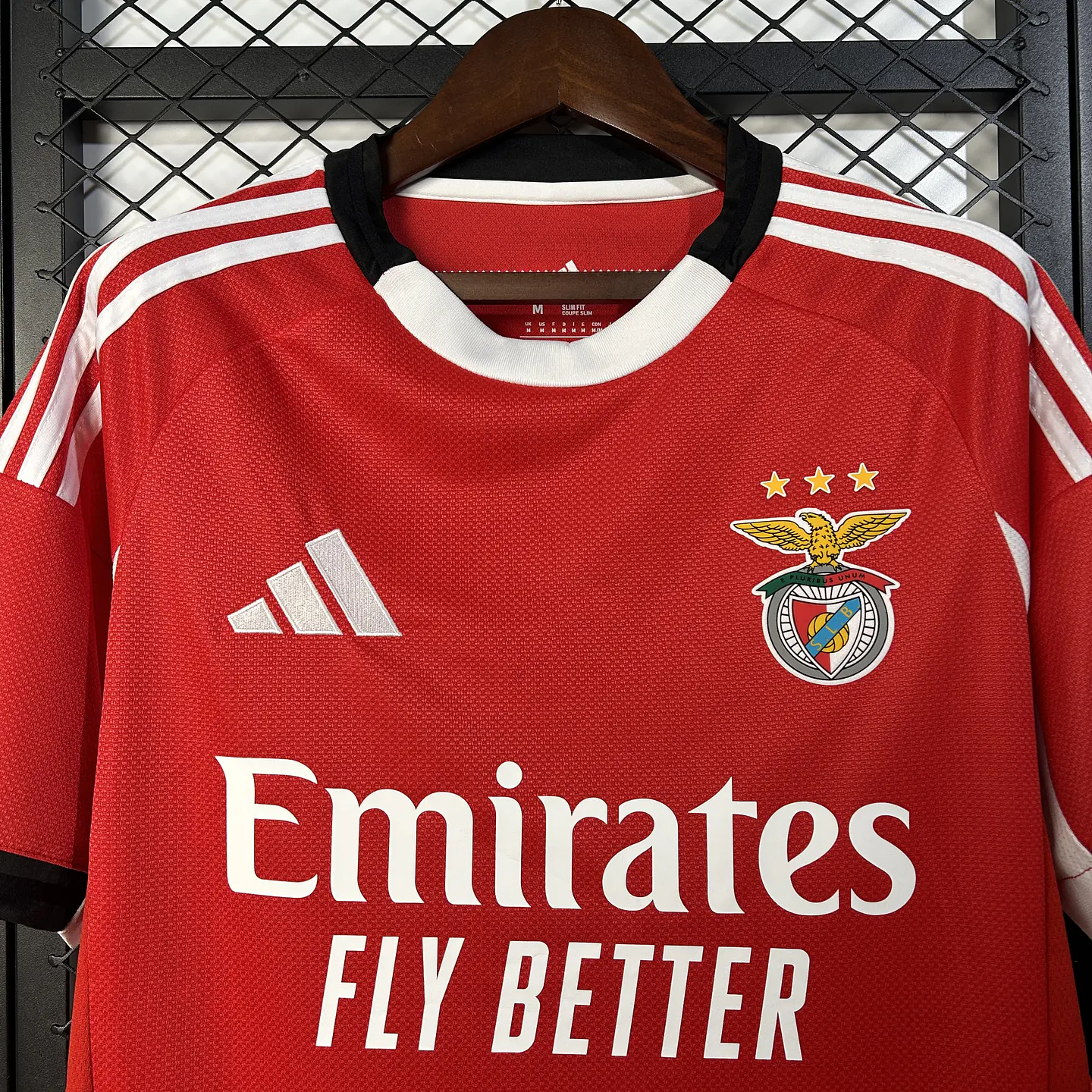 Benfica Equipamento Principal 2025/26 4