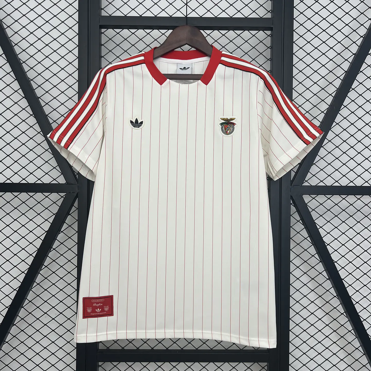 Benfica Retro x Adidas Classics 2025/26 1
