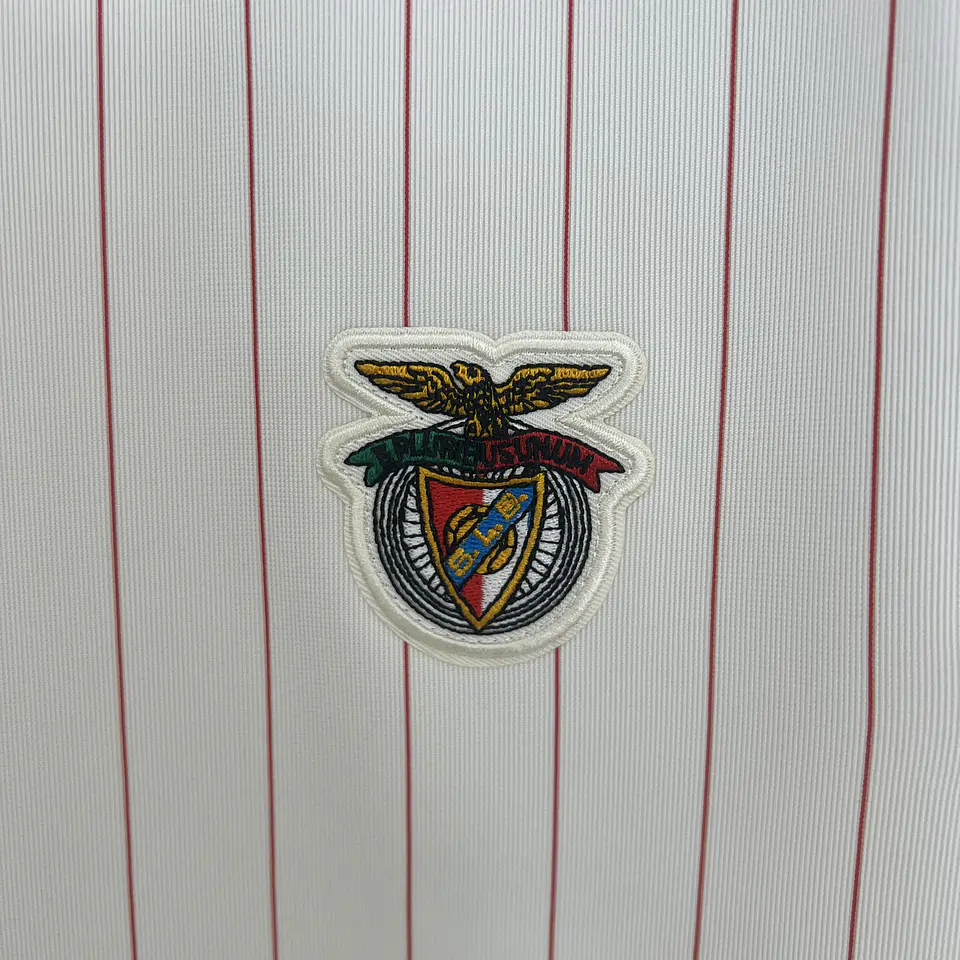 Benfica Retro x Adidas Classics 2025/26 3