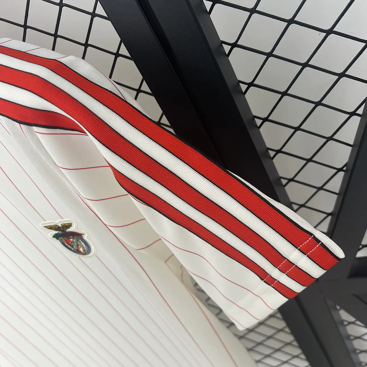 Benfica Retro x Adidas Classics 2025/26 7