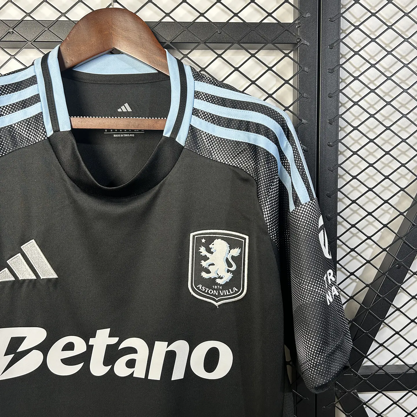 Aston Villa Equipamento Alternativo 2025/26 8