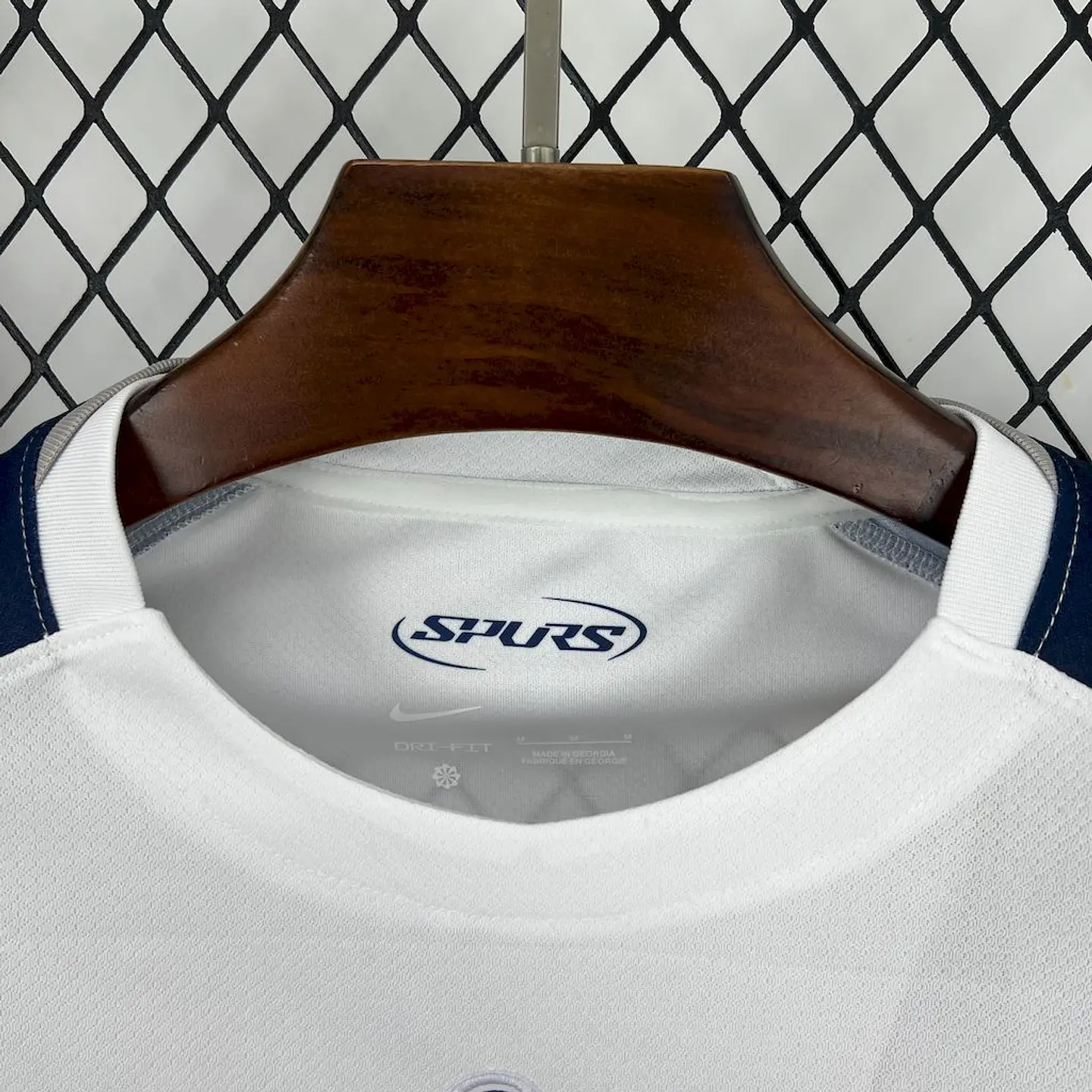 Tottenham Equipamento Principal 2025/26 4