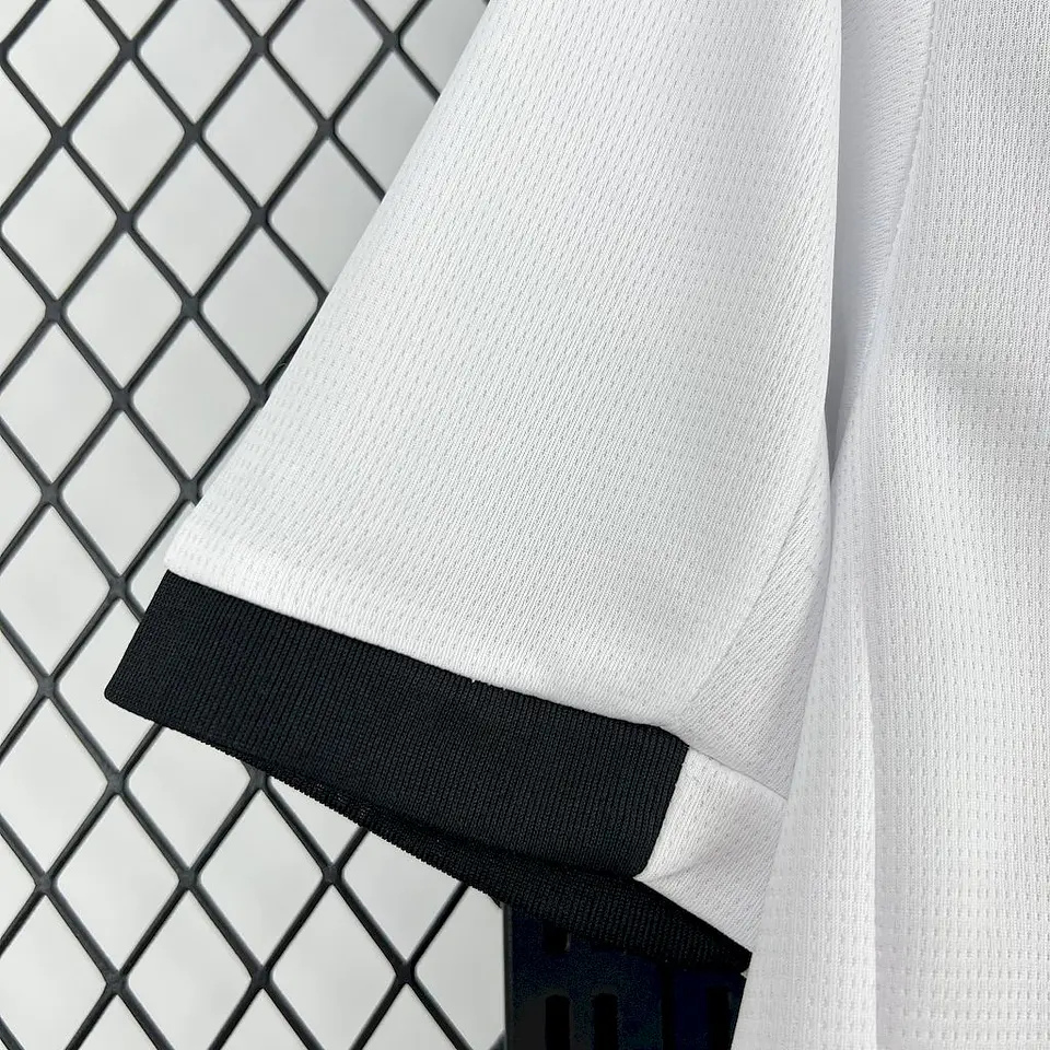 Mönchengladbach Equipamento Principal 2025/26 7