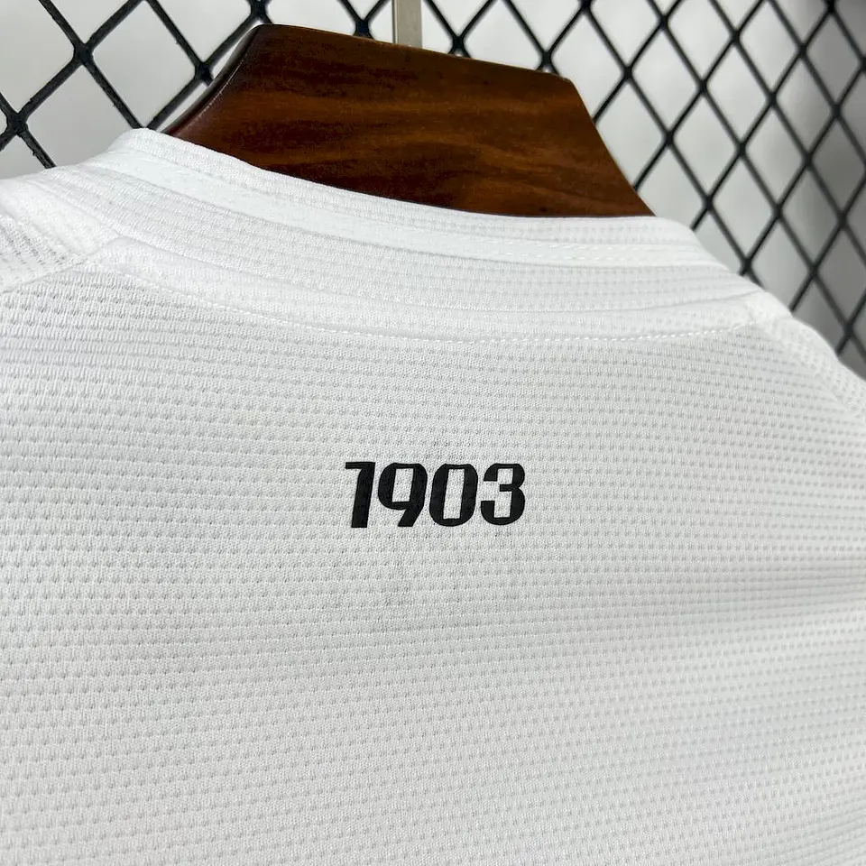 Besiktas Equipamento Principal 2025/26 6