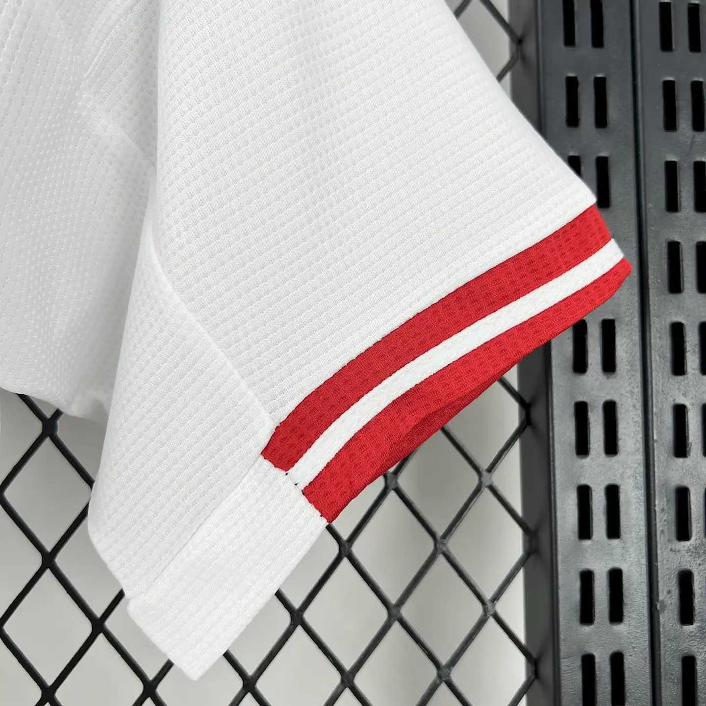 Besiktas Equipamento Principal 2025/26 8