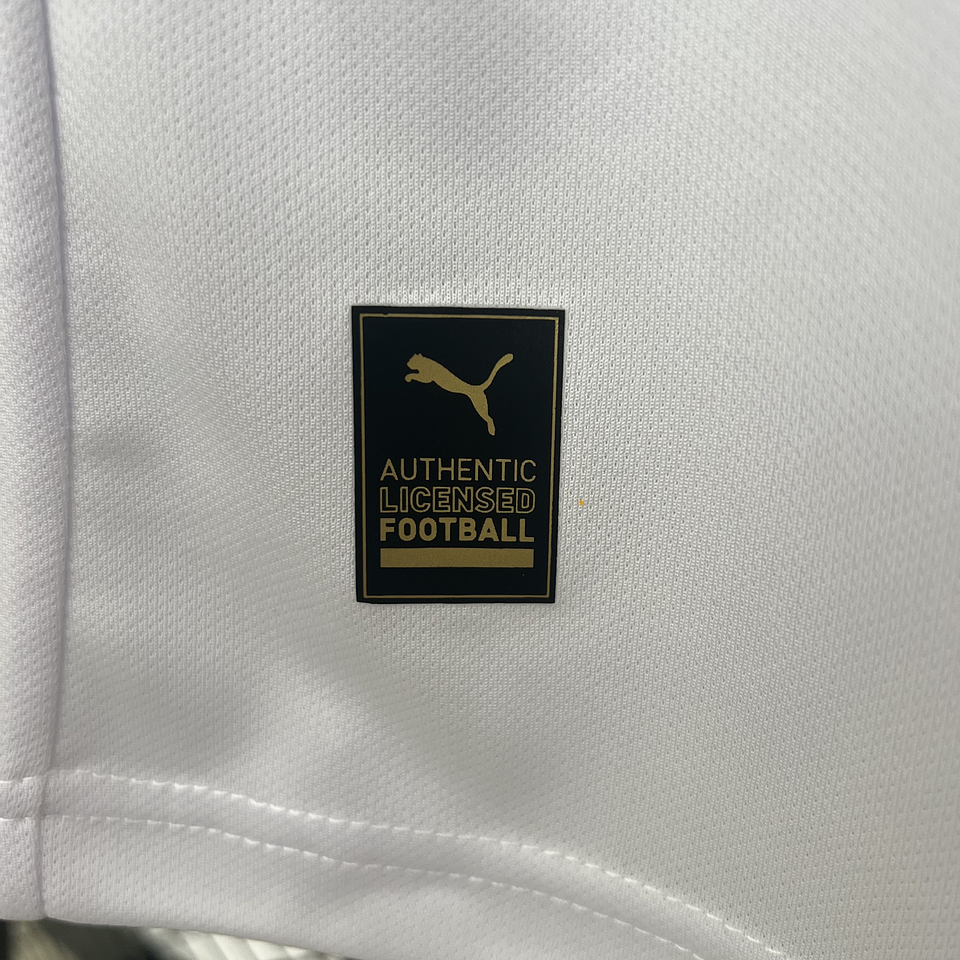 Galatarasay Equipamento Principal 2025/26 10