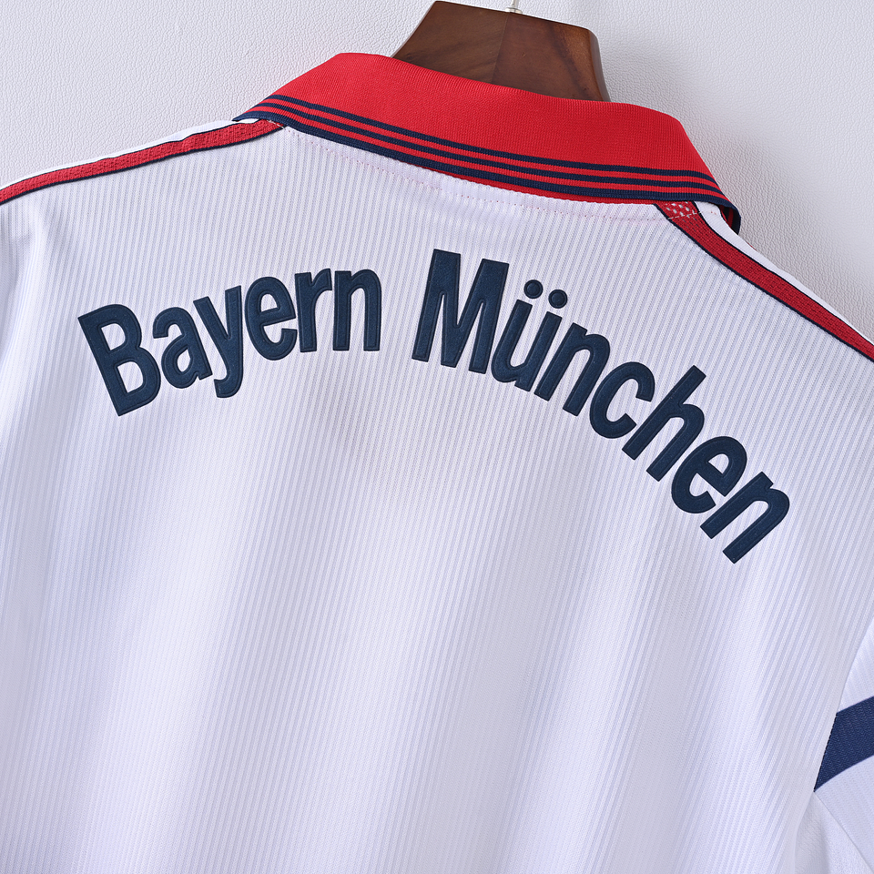 Bayern Munich 1998/00 4