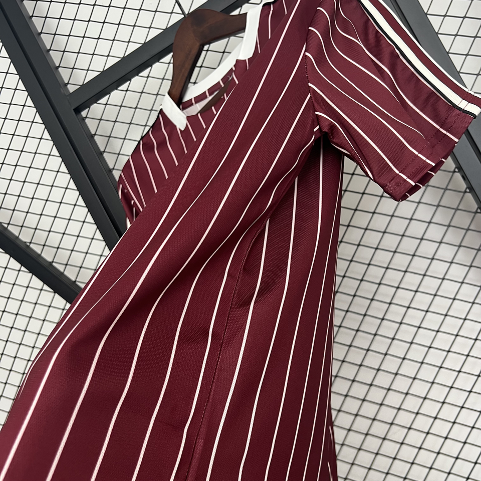 Ajax Retro x Adidas Classics 2025/26 8