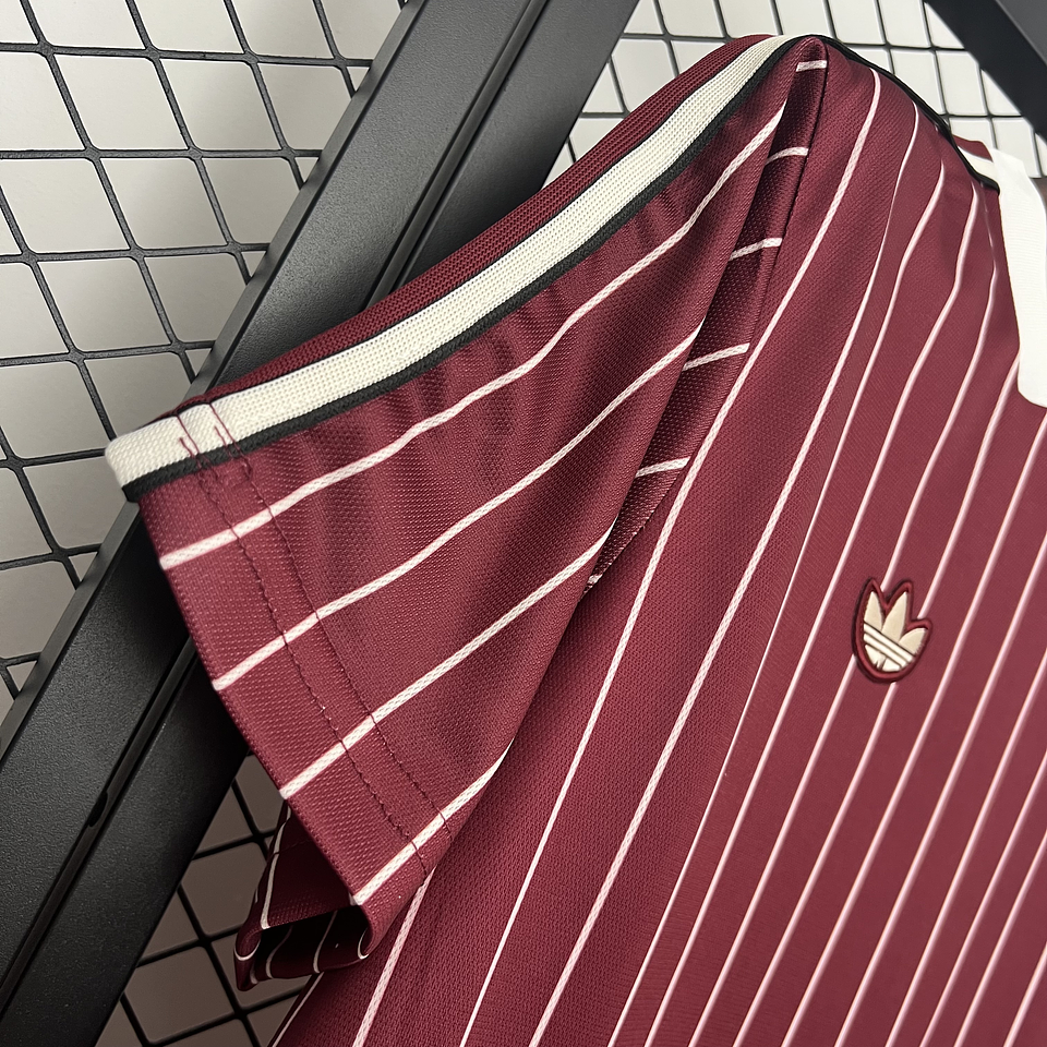 Ajax Retro x Adidas Classics 2025/26 10