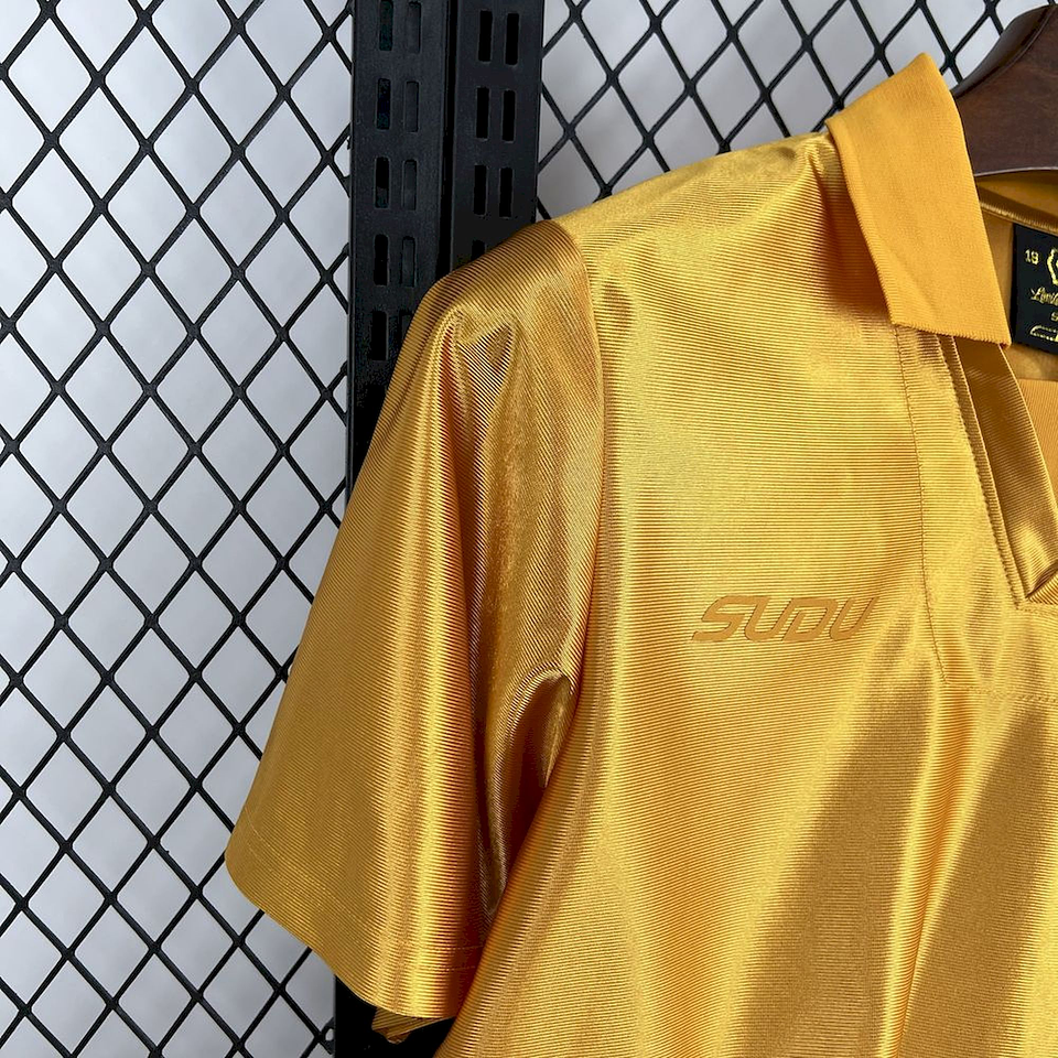 Wolves Edição Especial 75º Aniversário 2025/26 8