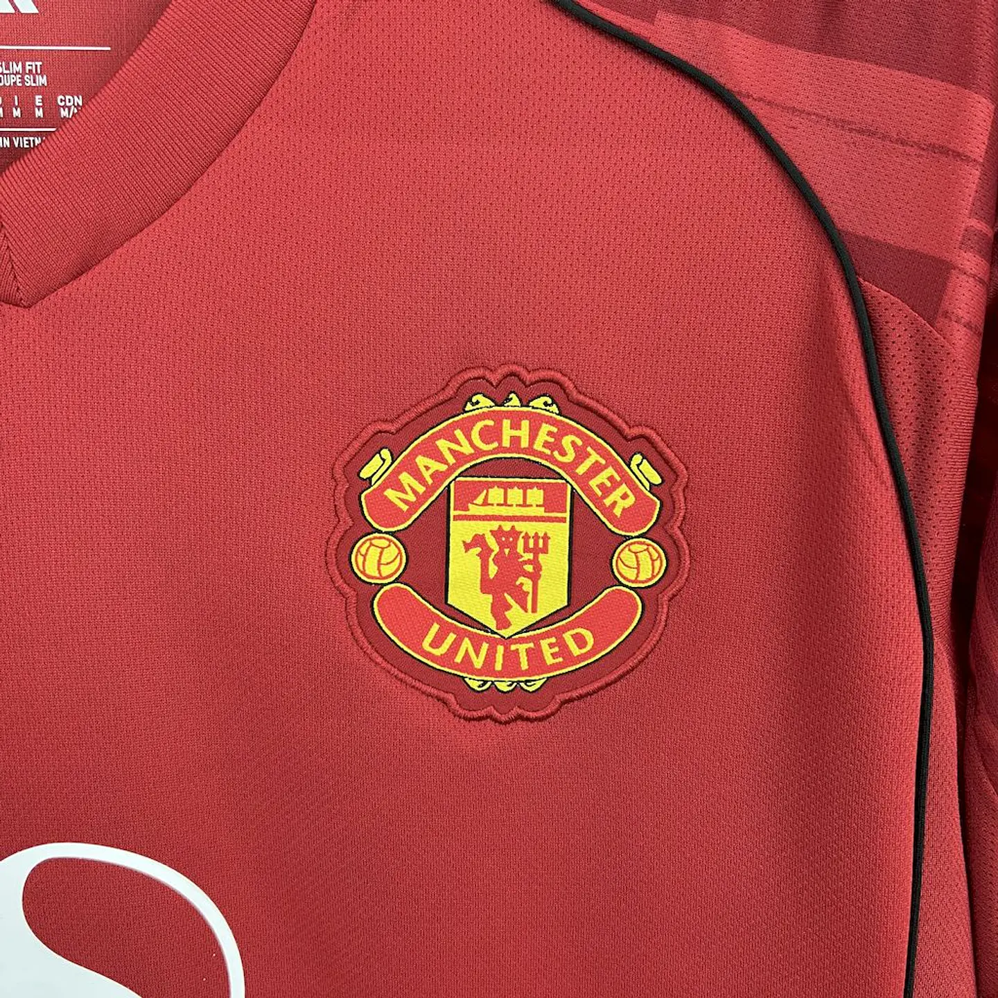 Manchester United Equipamento Principal 2025/26 3