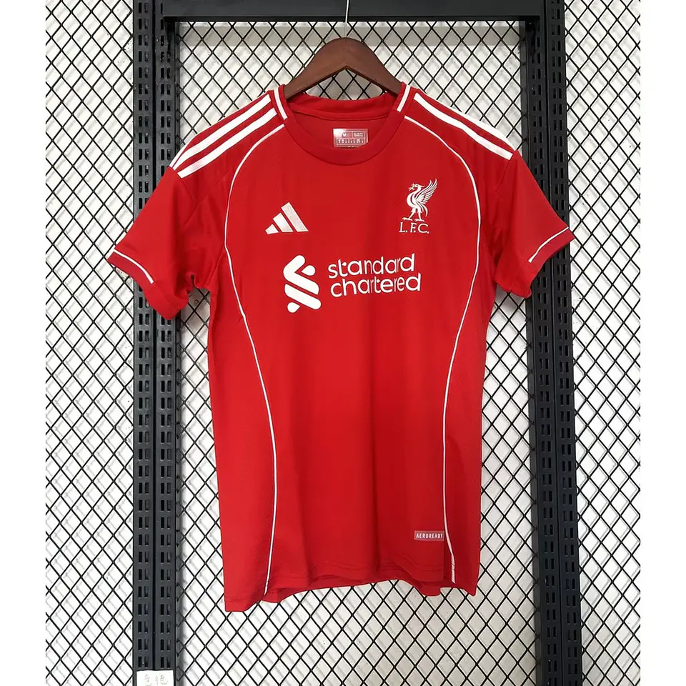 Liverpool Equipamento Principal 2025/26 1