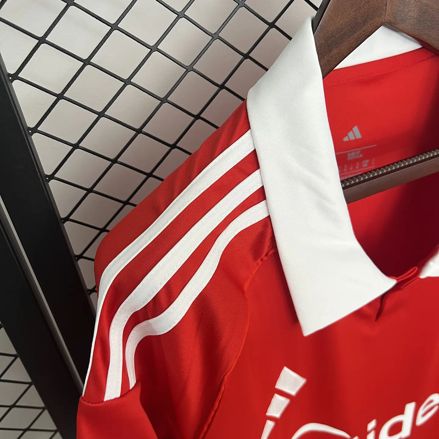 Sevilha Equipamento Alternativo 2025/26 8