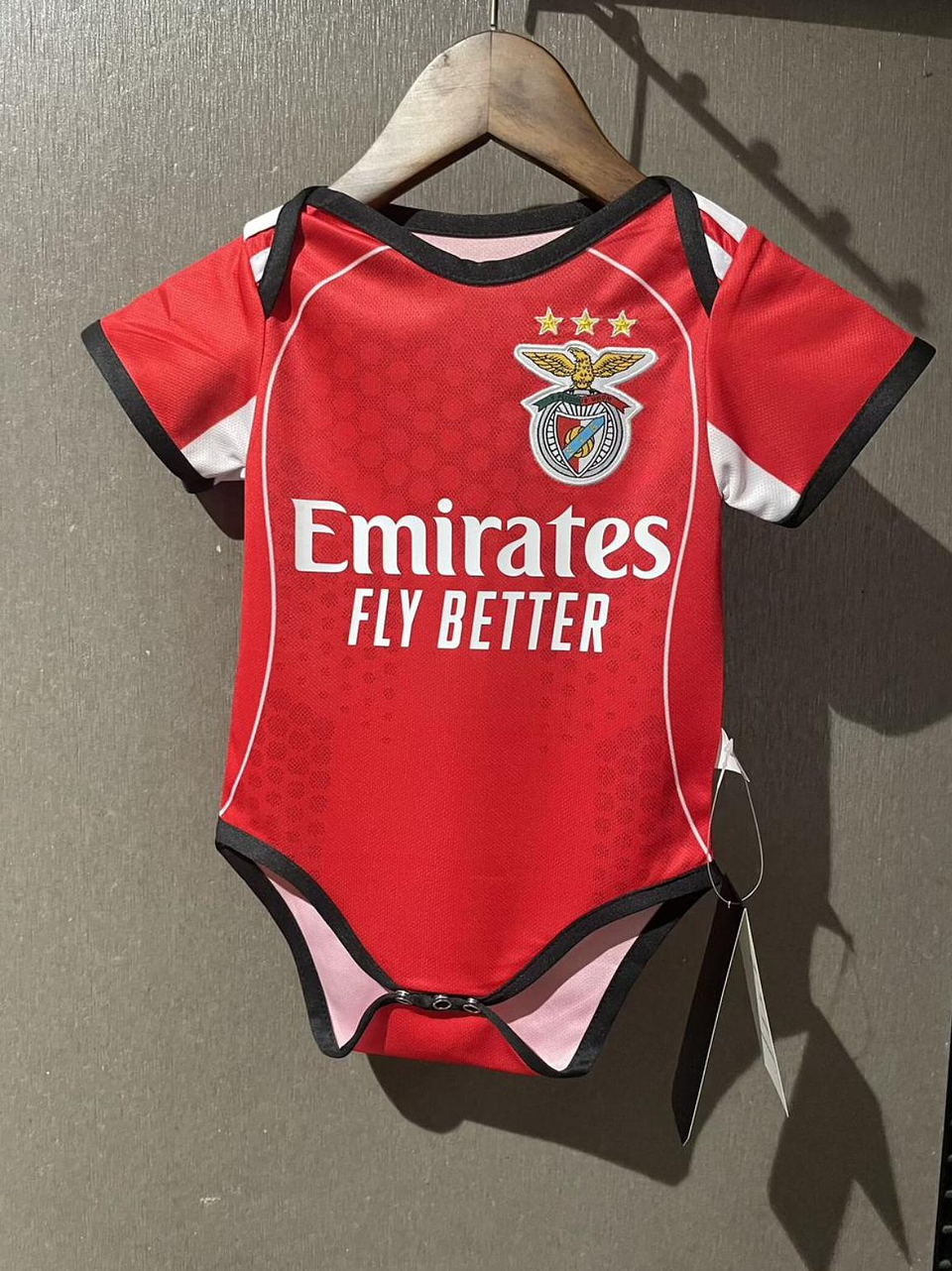 Benfica Equipamento Principal Body Bebé 2025/26 1