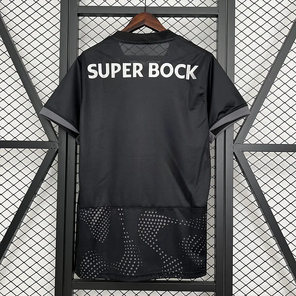 Sporting Quarto Equipamento 2025/26 2