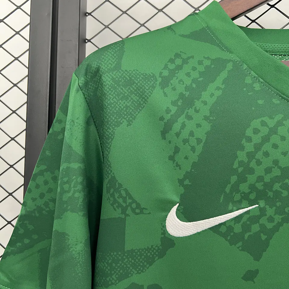 Sporting Equipamento Treino 2025/26 9