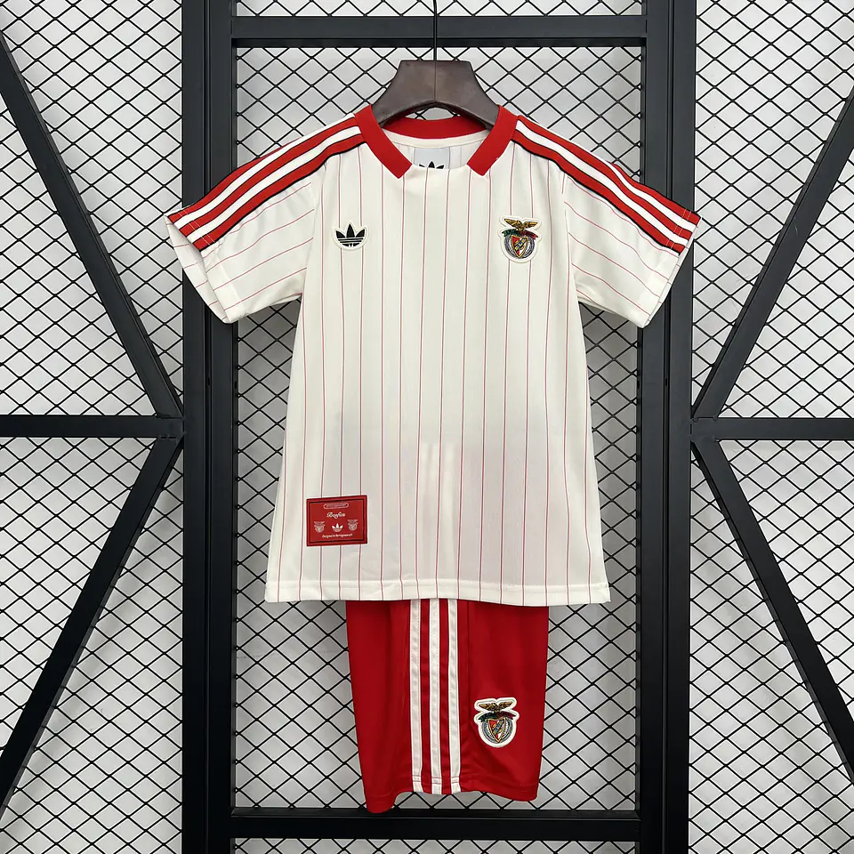 Benfica Retro X Adidas Classics Kit Criança 1