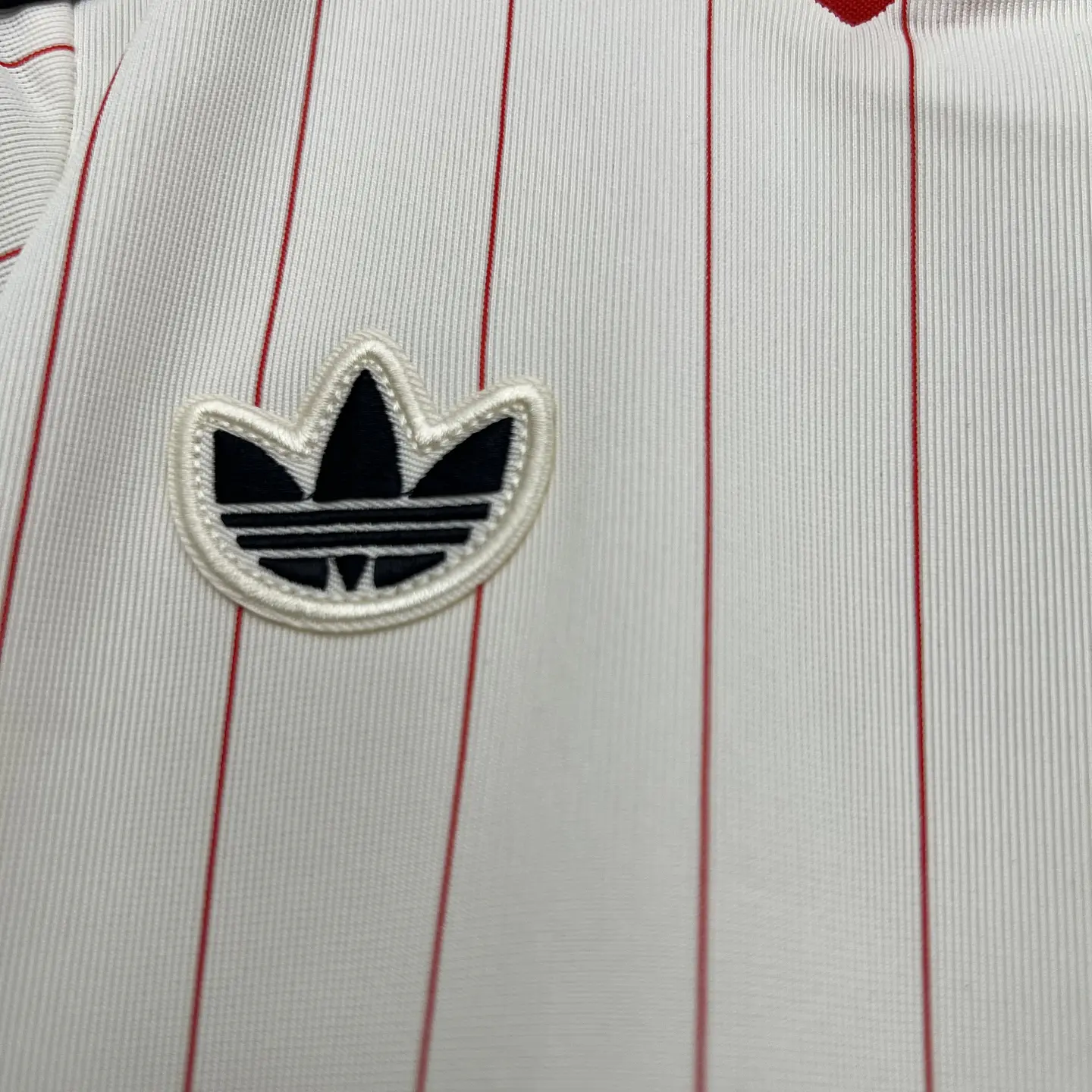 Benfica Retro X Adidas Classics Kit Criança 4