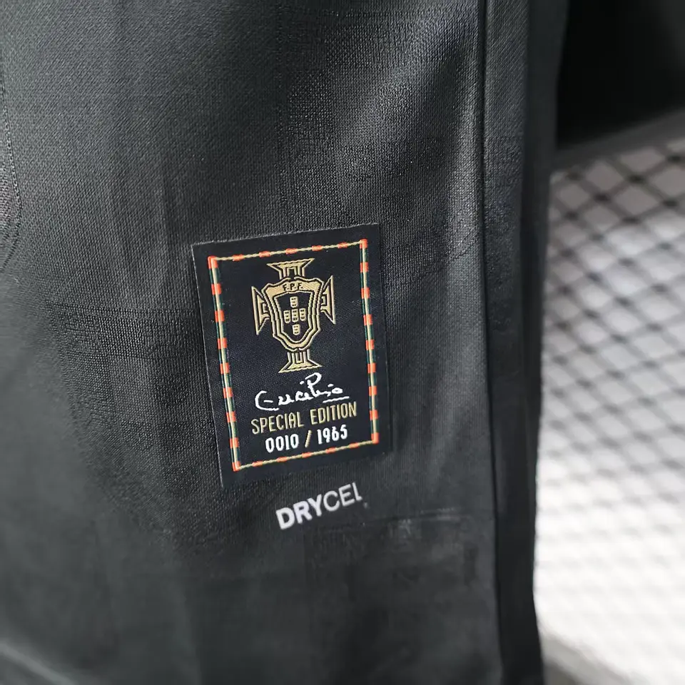 Portugal Equipamento Eusébio Mundial 2026 Player Version 6