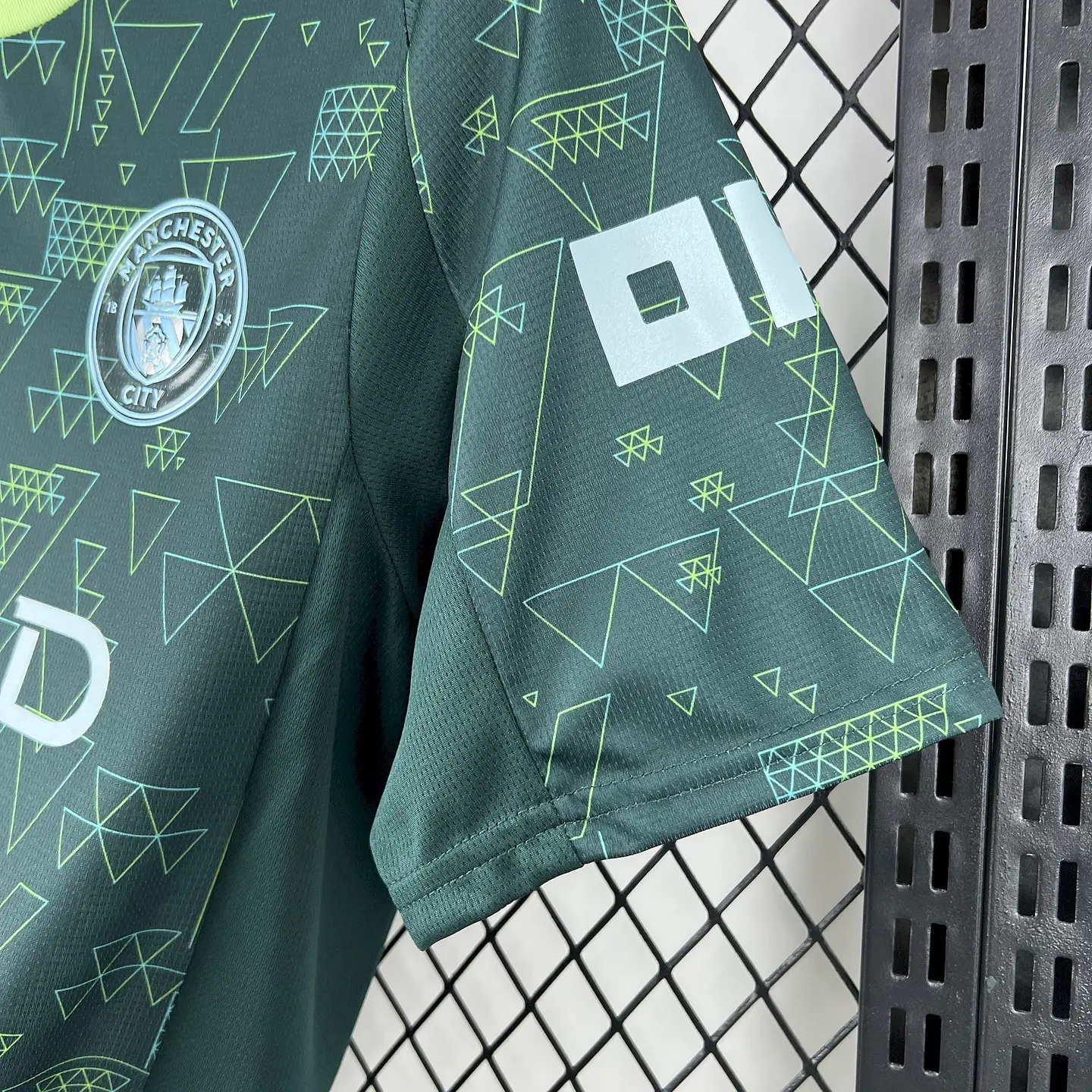 Manchester City Quarto Equipamento 2025/26 11