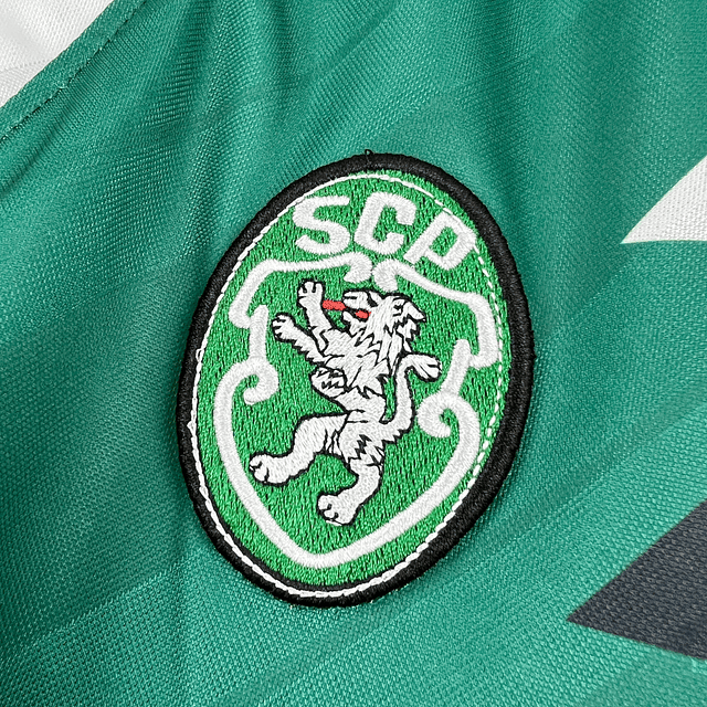 Sporting Equipamento Vintage 2025/26 Edição Limitada 3