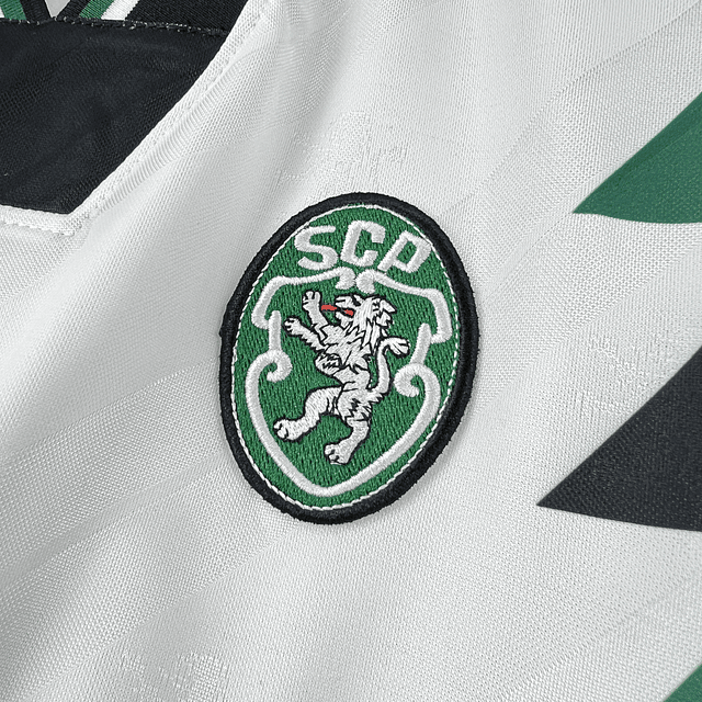 Sporting Equipamento Vintage 2025/26 Edição Limitada 3