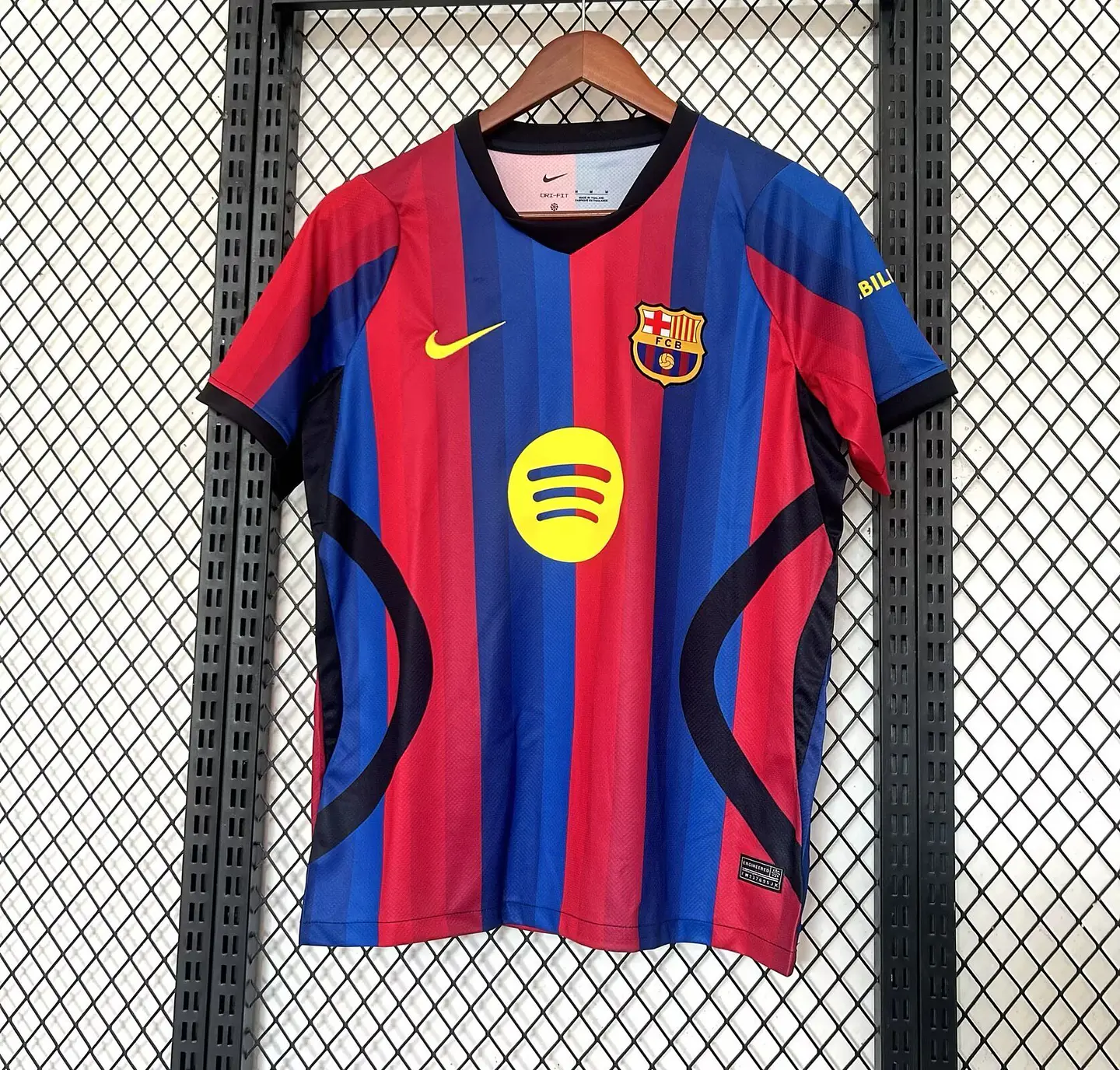 Barcelona Equipamento Principal 2026/27 1