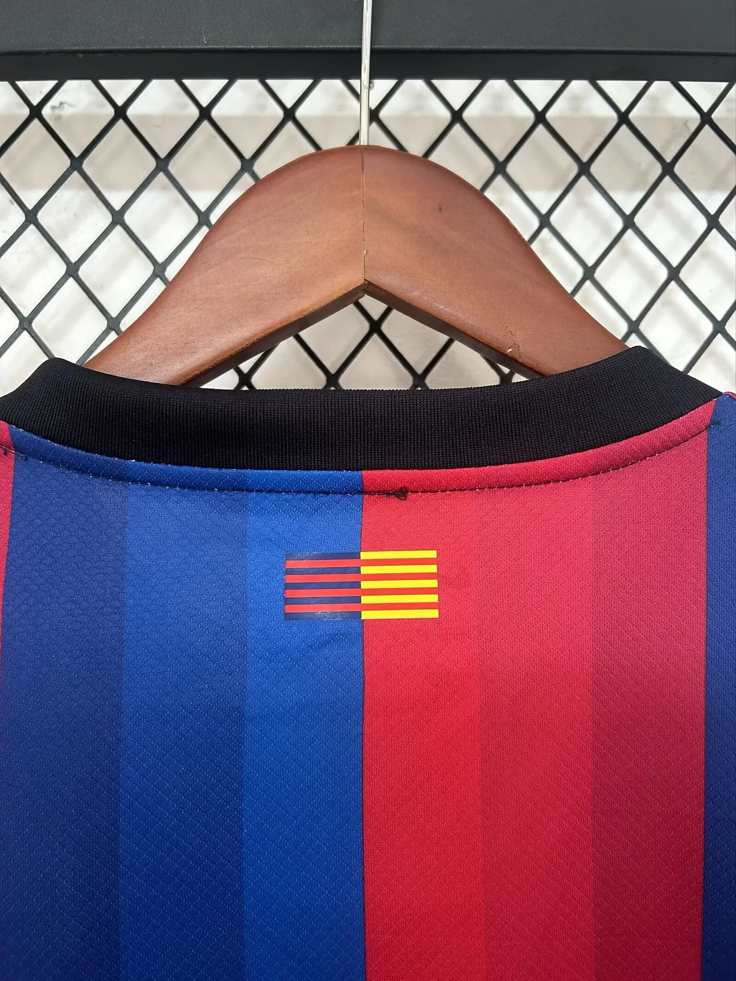 Barcelona Equipamento Principal 2026/27 5