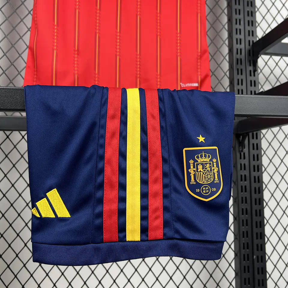 Espanha Equipamento Principal Kit Criança Mundial 2026 11