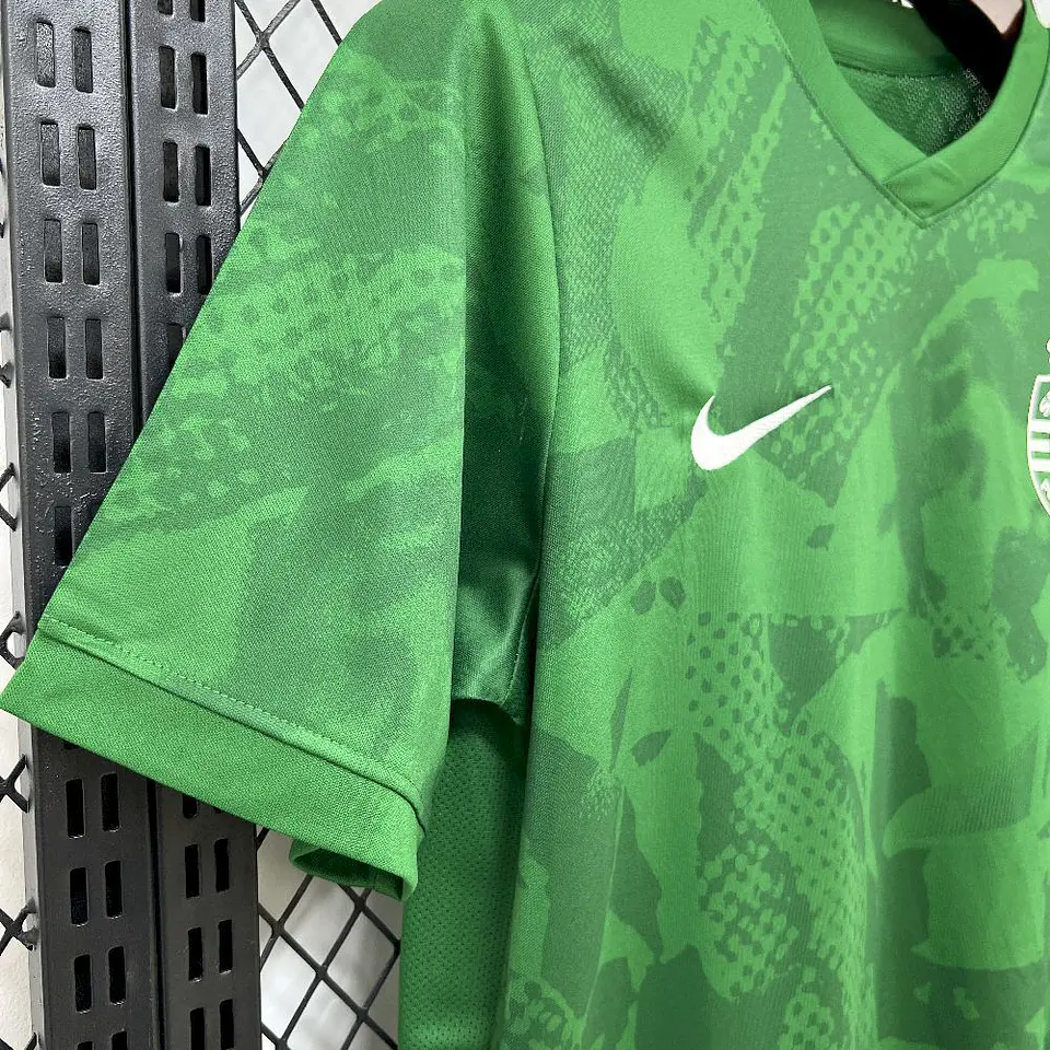 Sporting Equipamento Pré-Jogo 2025/26 9