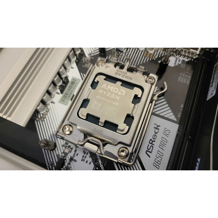 Procesador AMD Ryzen 5 8600G Tray 2
