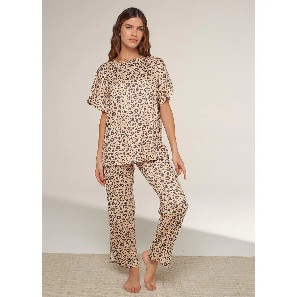 Pijama Emilia Animal Print Polera/Pantalón 2