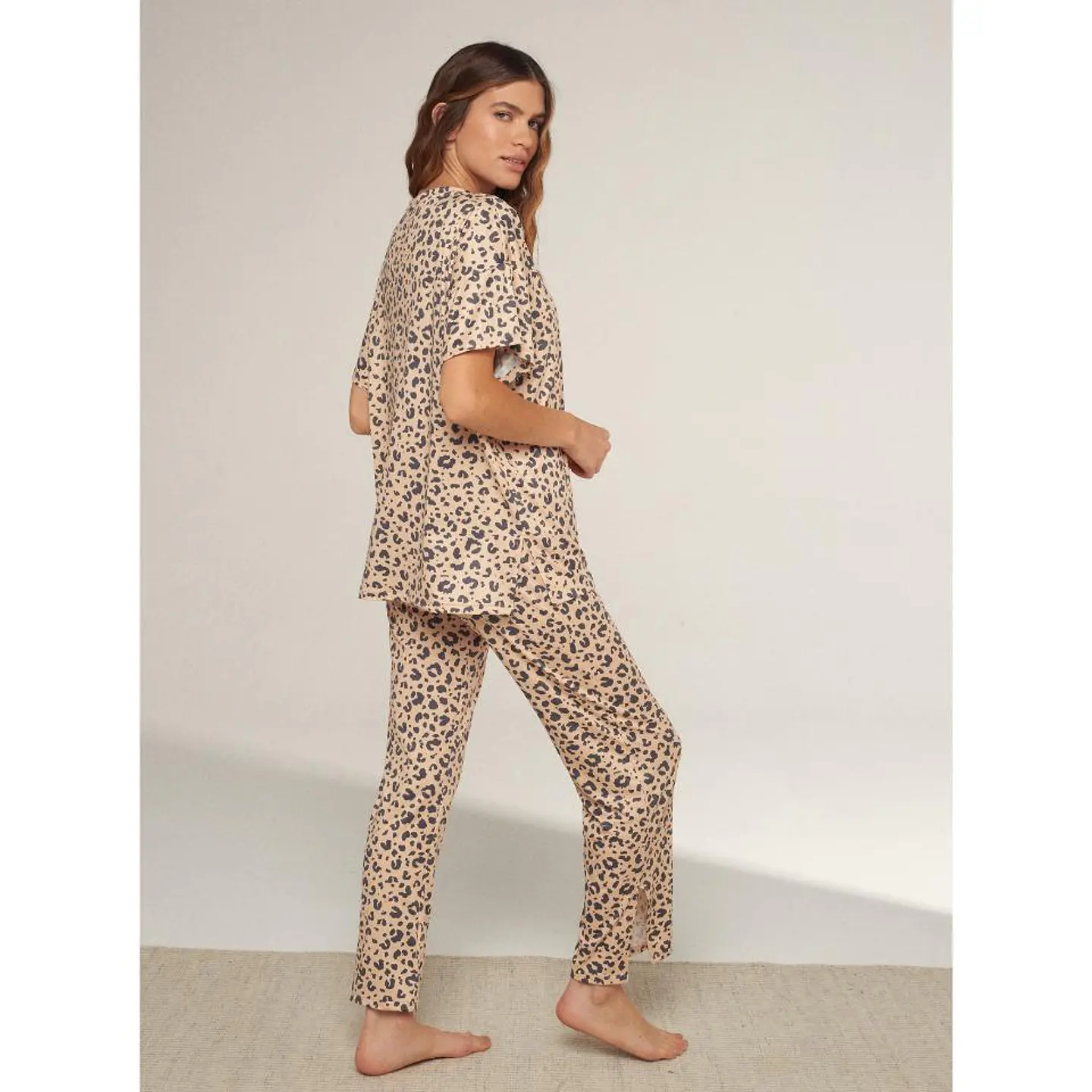 Pijama Emilia Animal Print Polera/Pantalón 4