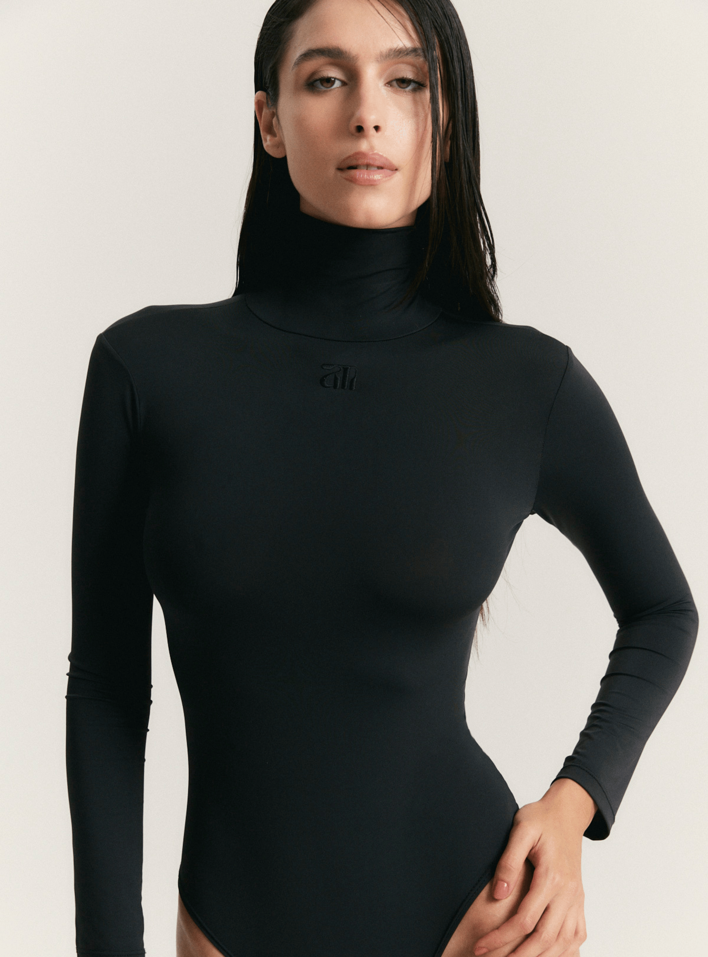 Body Essential Negro